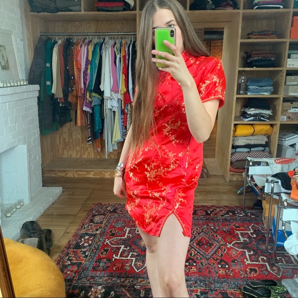 Vintage Dresses & Skirts - NWOT VINTAGE Red Chinese Qipao Silk Dress